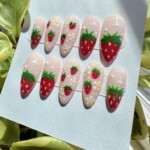 Deluxe Press-On Nails | Field Day Strawberries + Daisies (Small)