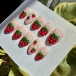 Deluxe Press-On Nails | Fresh Picked Strawberries + Daisies (Medium)
